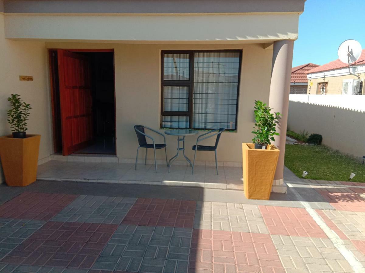 Tap'S Home Away From Home Gaborone Zewnętrze zdjęcie